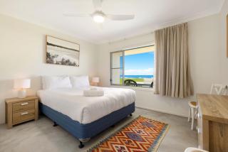 Absolute Beachfront Apartment 3B - Lennox Head - 6