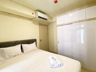 Best Homey and Modern 2BR at Meikarta Apartment By Travelio - 9