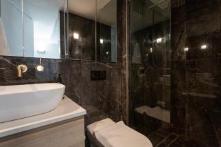 Uninterrupted Harbour Bridge & City Views + Pool - 4