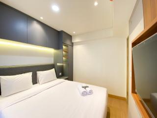 Comfortable Design 2BR with Working Space Apartment at Meikarta By Travelio - Cikarang - 0