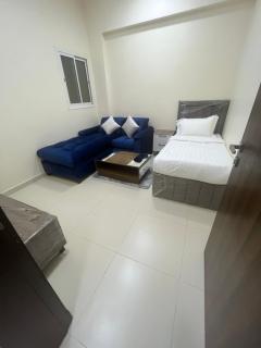 غرفة وصالة - Riad - 4