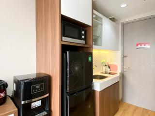 Warm and Cozy Studio at Vasanta Innopark Apartment By Travelio - Cikarang - 2