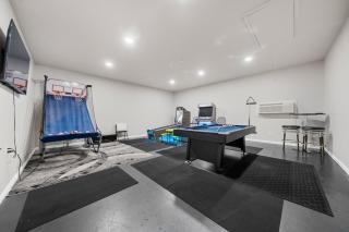 Pool, Hot Tub, Game Room & Sleeps 18! By StayLage - Hot Springs - 7