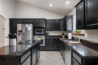 Pool, Hot Tub, Game Room & Sleeps 18! By StayLage - Hot Springs - 4