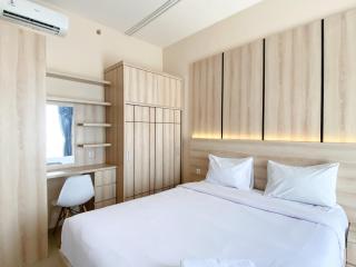 Spacious and Homey 1BR Vasanta Innopark Apartment By Travelio - Cikarang - 0