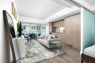 Delightful Condo Beside U of T - Sleeps 3 - 9