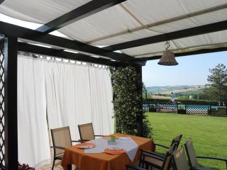 Farmhouse in Marche with Pool and Scenic Views - Cingoli - 8