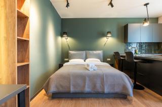 Stones Throw Apartments - Tbilisi - 8