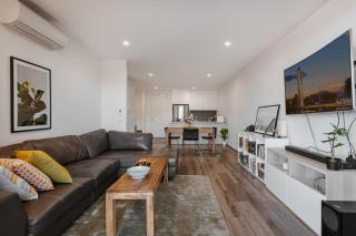 Lonsdale St 1-Bed Unit with Study Area and Parking - Canberra - 9