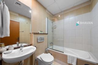Contemporary Studio in Marina by Bhavan Vacation Homes - Dubai - 2