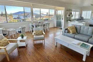 Scarlets by the Sea - In the heart of town, Views & Pet friendly - Bermagui - 2