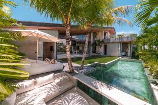 Cala Galeo - Iconic 4BR Designer Villa in Pererenan - Canggu - 2