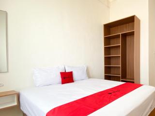 RedDoorz near Sondokoro Agrotourism Karanganyar - Karanganyar - 1