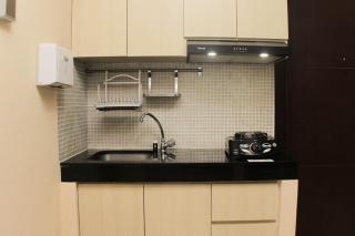 Comfort 1BR at Sky Terrace Apartment By Travelio - Jakarta - 4