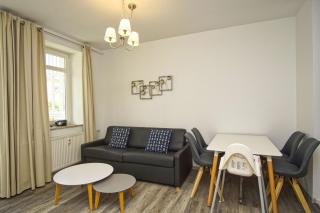 ruhige Lage, Veranda, gratis Nutzung vom AHOI Erlebnisbad - Villa Möwe FeWo 01 - Göhren - 7