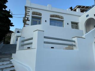 Bakery House Triantaros Tinos - 9