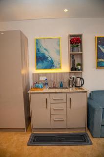 Negombo Ocean Breeze - Bliss on the Beach Luxury Apartments by Serendib Vacation - 7