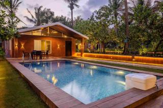 Coco Bliss By Mauli Stays - 1