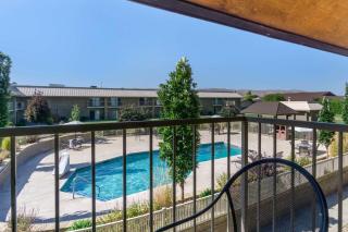 Best Western Plus Ahtanum Inn - Yakima - 4