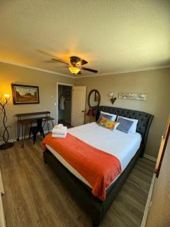 Sedona GETAWAY with Panoramic red rock views - 3