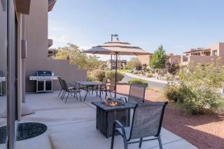 Lounging At The Ledges - St. George - 9
