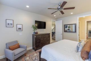 Lounging At The Ledges - 7