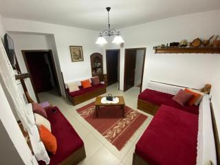 Cico Hostel &private room - Gjirokastër - 7