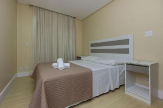 Porto Fino 203 – Lindo Apartamento no Centro de Bombinhas, a 260 Metros da Praia, com Ótimo Custo-Benefício. - 4