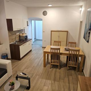 Jadran - 2 bedroom apt for 6 people - 1