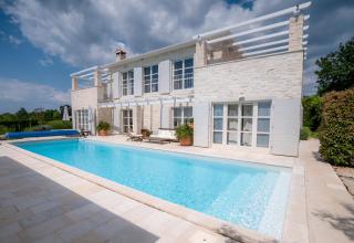Villa Moonlight 1 near Poreč for 9 person - pet friendly with large garden, playground & 50 m2 pool - Višnjan - 3