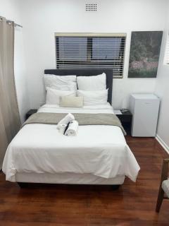 Botha Villa Lodge Goodwood - 8