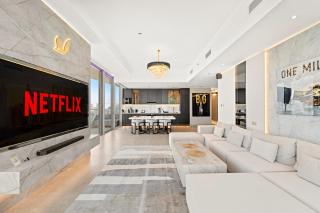 Vayk- Ultra Modern 3 BD Marina Retreat with Stunning Views - Dubai - 0