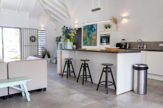 Villa Mistral - Luxurious 5 Bedrooms, Clean, New And Child-friendly That Is 5min Drive From The Beac - Jan Thiel - 3