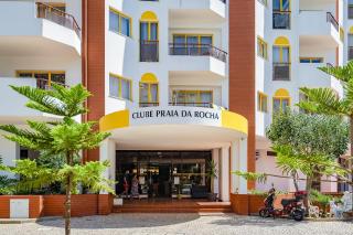 Beach & Pool Apt Steps from Praia da Rocha - 1