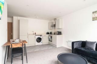 Fantastic Central Preston 1 Bedroom Apartment - 1
