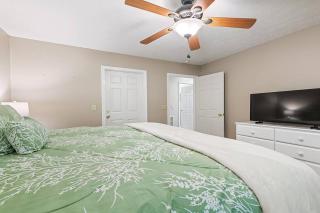 Mountain Retreat-Waynesville Barn Style Home - 5