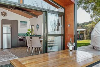 Black Label Retreats - 2