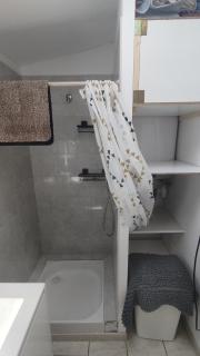 appart studio-F1 Montpellier de Medillan -Royan 38 euros la nuit - 1