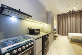 Spacious Studio Apartment- Meydan City 900 - Dubai - 9