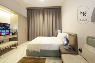 Spacious Studio Apartment- Meydan City 900 - Dubai - 4