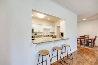 Downtown Louisville Condo- King Bed, Near Sites - Louisville - 3