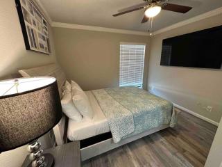 Northwest Houston - Family Pool House!! - Bent Bough - Houston - 2