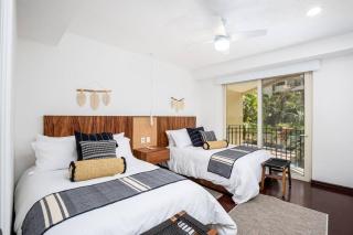 Luxury Beachfront Villa - 7