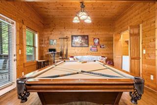 Misty Mountain Game Room and Hot Tub - Pigeon Forge - 0