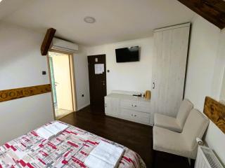 TOMiSLAV - Zagreb - 1