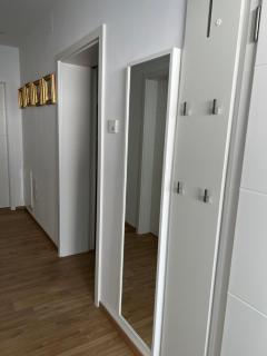 Knusperhaus - - 2