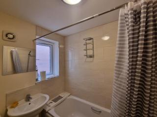 Room to let in a House - Seacroft - 2