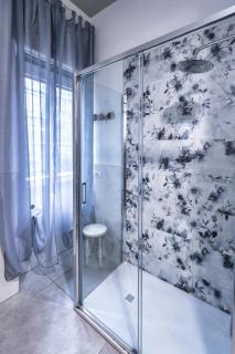 Spacious City Hub, Metro at Doorstep M1 and M2 1 min - 4