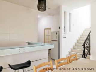 Castle Bungalow In Bercham Ipoh - Kampong Tasek - 6