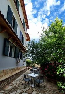 Big house in Saranda - 7